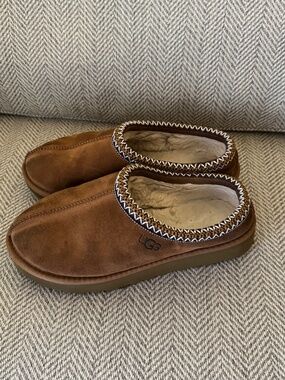UGG Tasman Slippers Chestnut Suede size 9